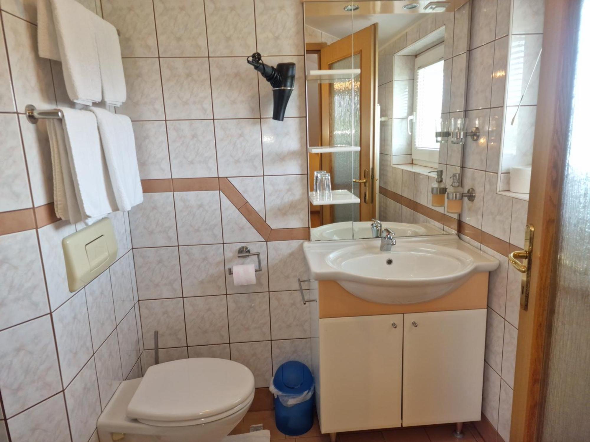 Hotel Pri Storklji Moravske Toplice Exterior foto